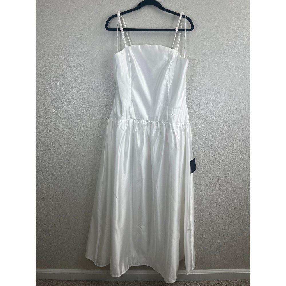 NWT Lulus Modern Adoration White Satin Backless Lace-Up Maxi Dress Extra Large - Picture 4 of 11